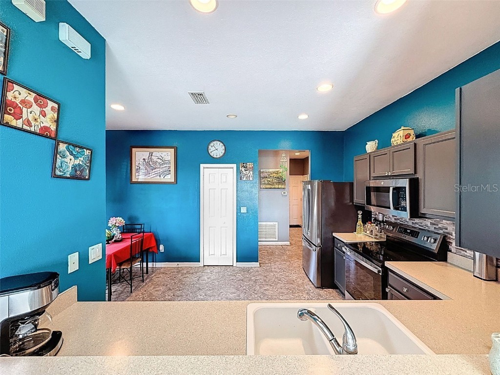 1072 Hill Flower Drive Brooksville FL 34604 C7514608 image18