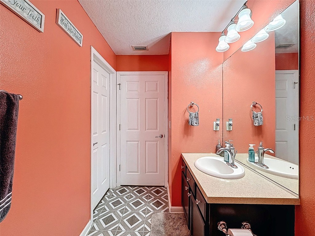 1072 Hill Flower Drive Brooksville FL 34604 C7514608 image38