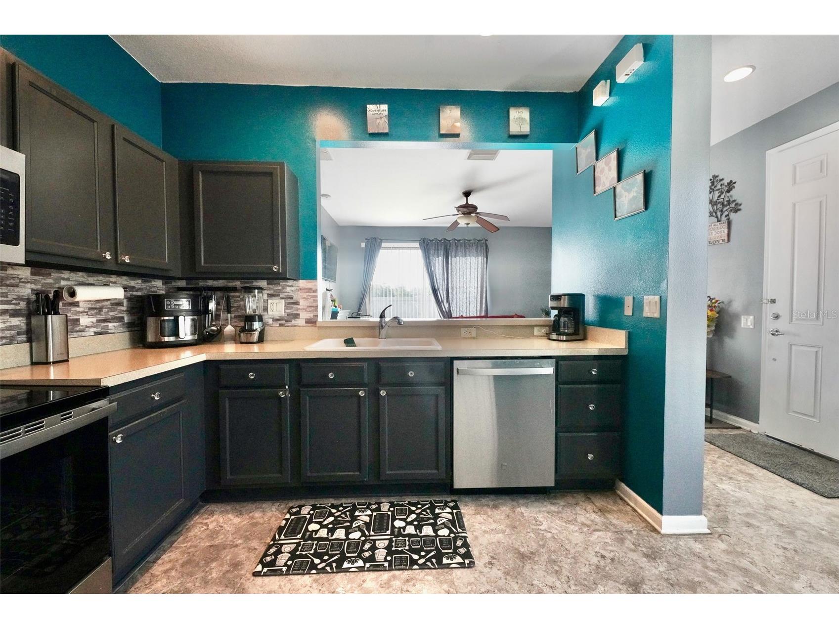 1072 Hill Flower Drive Brooksville FL 34604 W7887041 image8