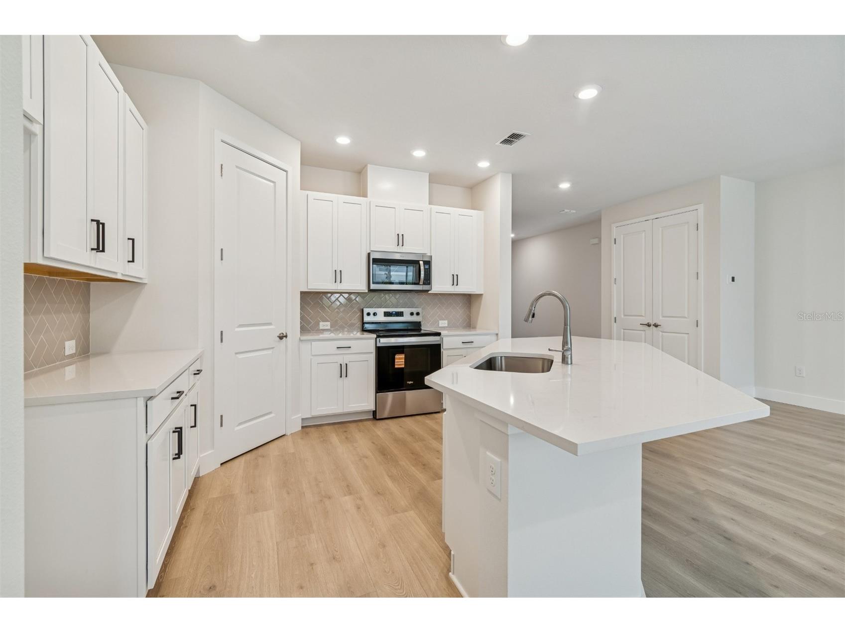 10720 Oak Bend Drive Parrish FL 34219 TB8495966 image6