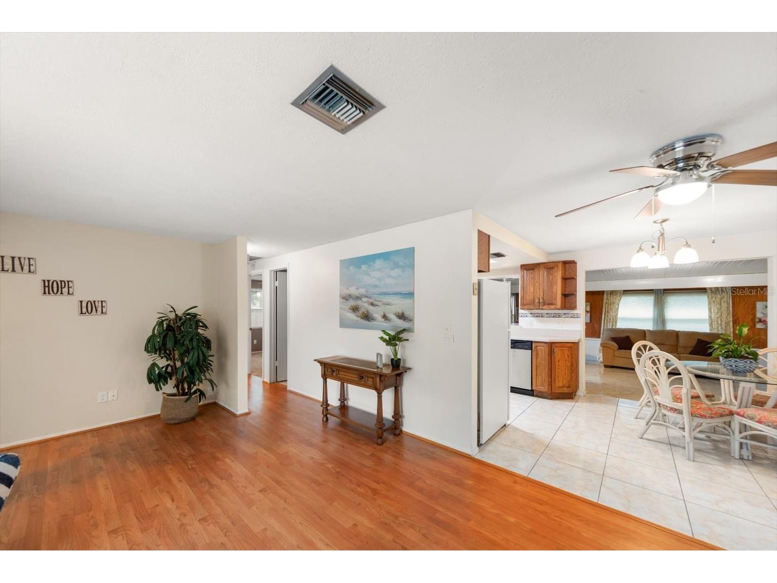 10721 119th Street Seminole FL 33778 TB8527299 image7