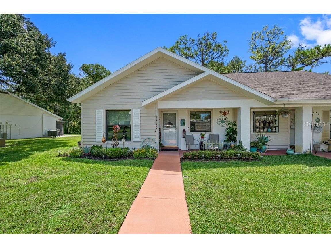 10726 Laquinta Drive New Port Richey FL 34654 U8208423 image1