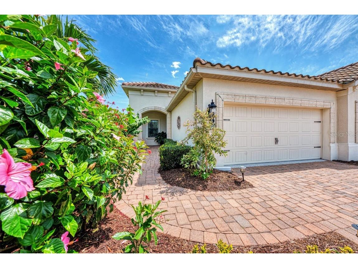 10727 Trophy Drive Englewood FL 34223 D6135936 image1