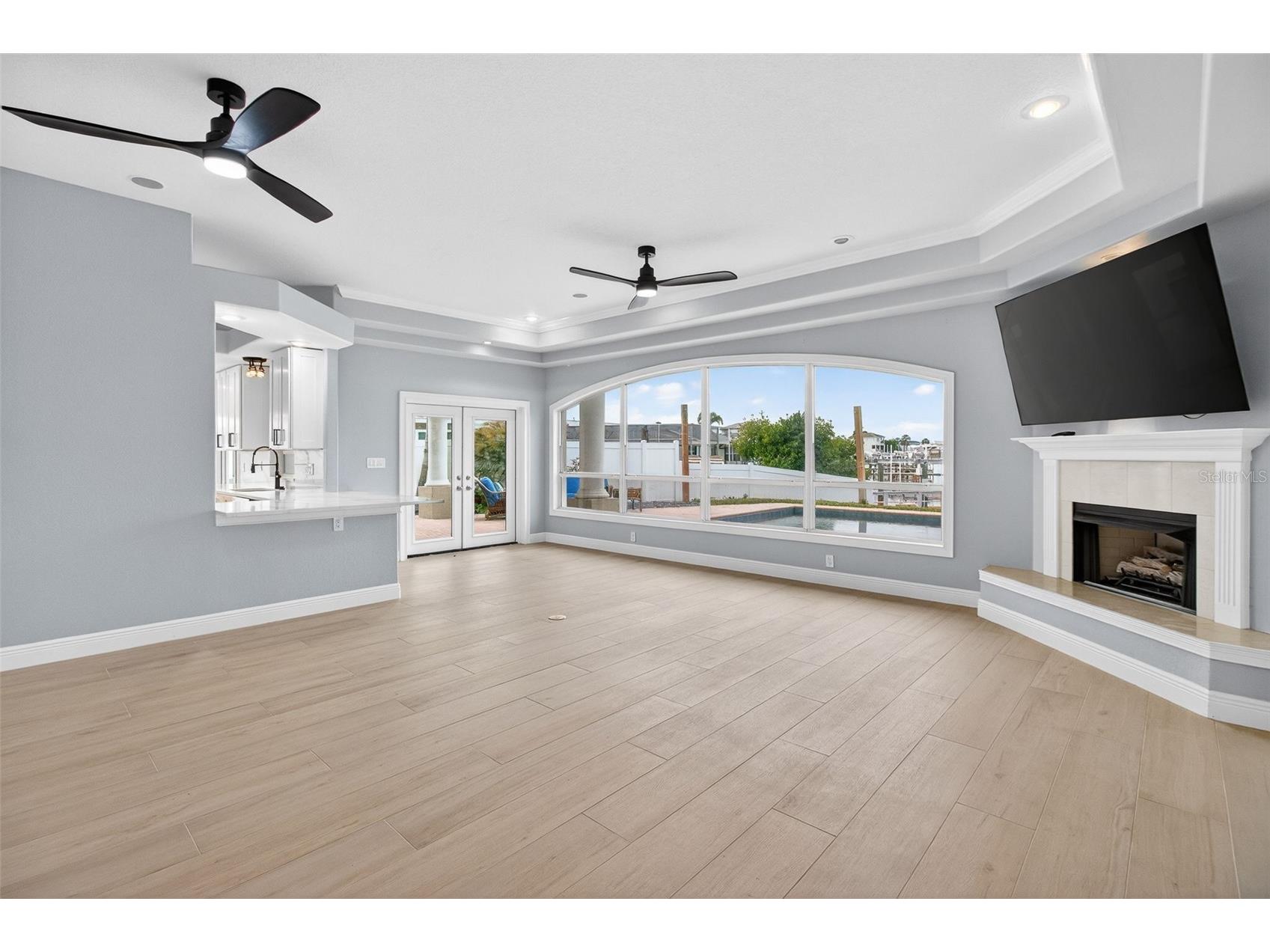 1073 79th Street S Saint Petersburg FL 33707 TB8462975 image20
