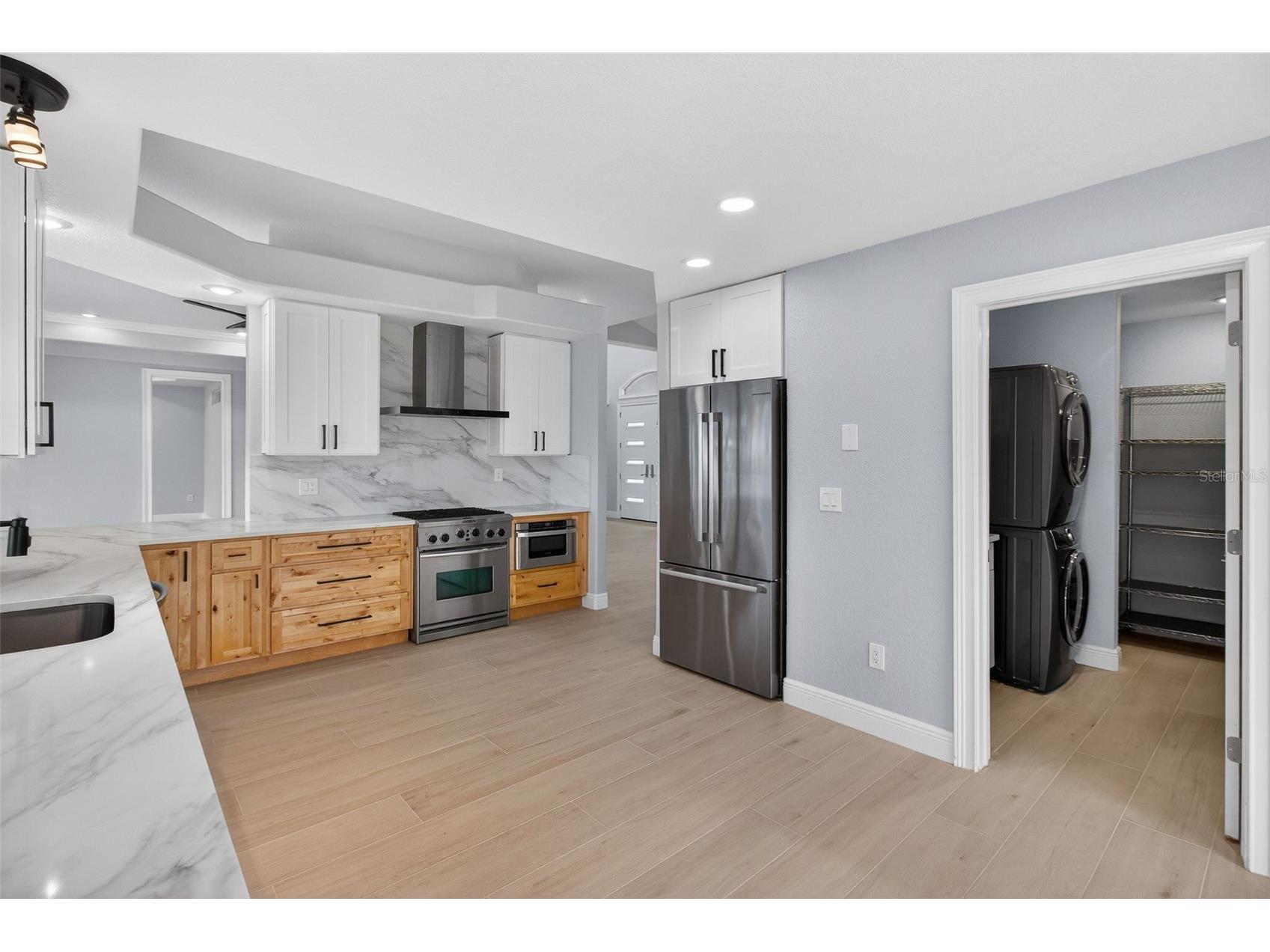 1073 79th Street S Saint Petersburg FL 33707 TB8462975 image33