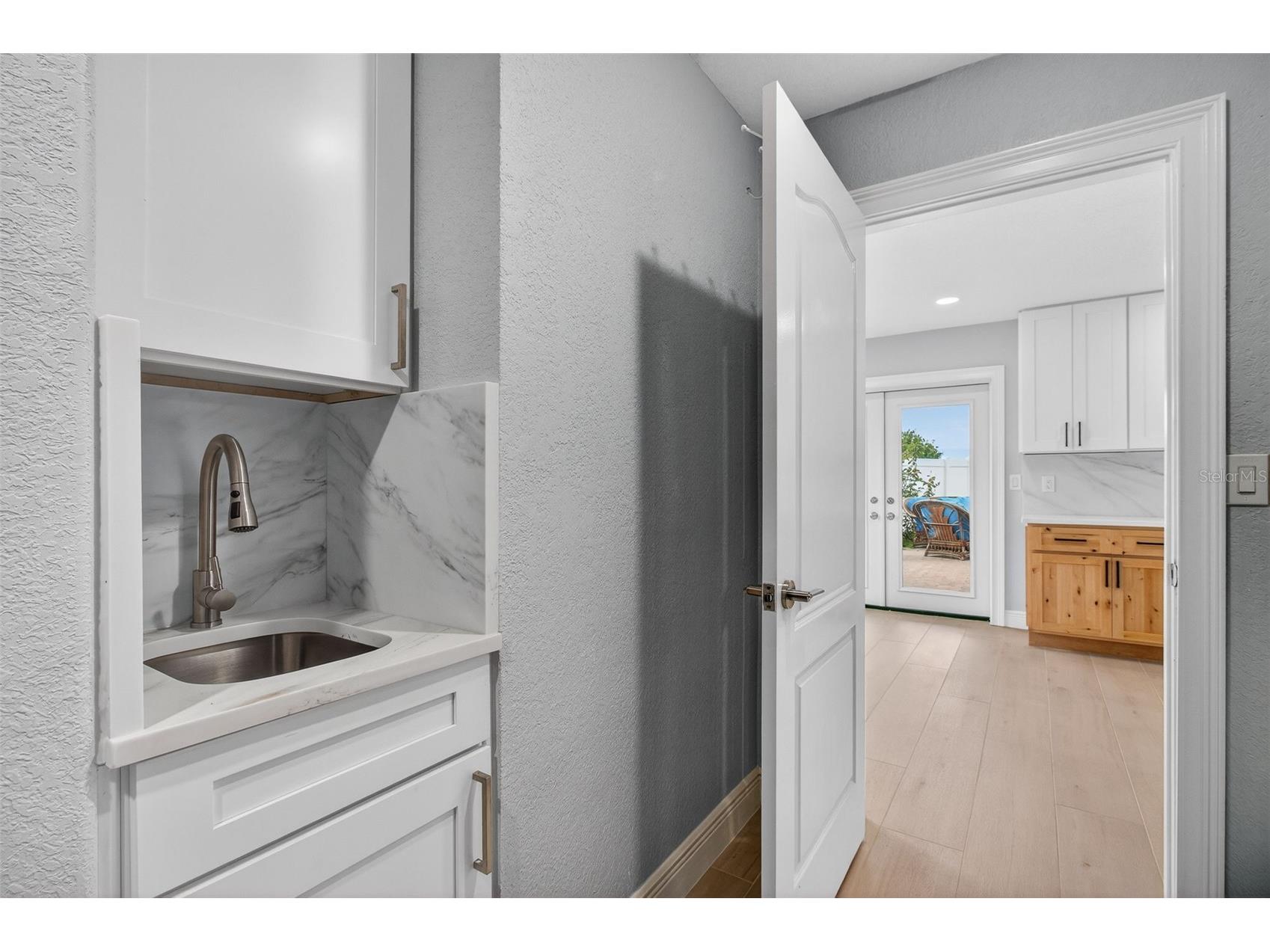 1073 79th Street S Saint Petersburg FL 33707 TB8462975 image37