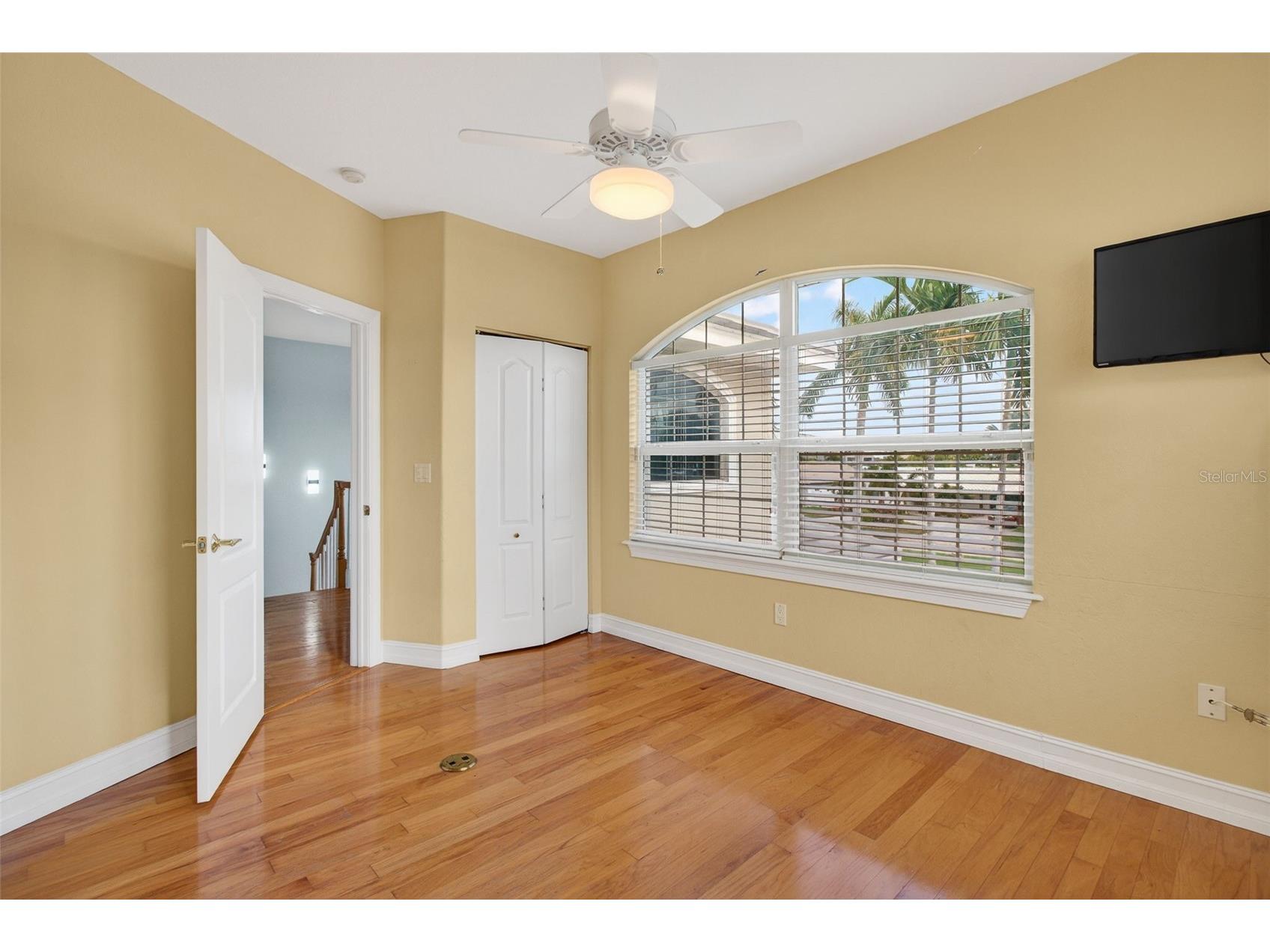 1073 79th Street S Saint Petersburg FL 33707 TB8462975 image41