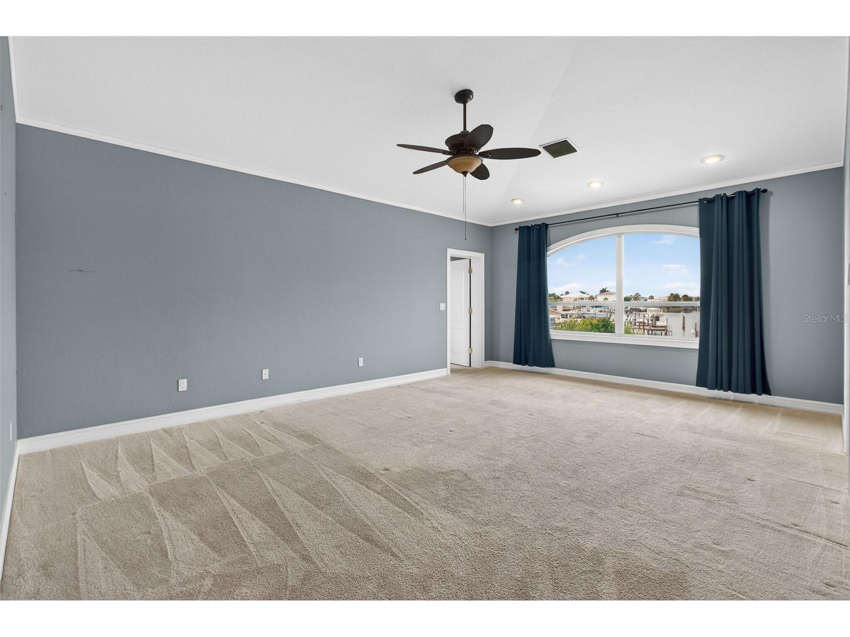 1073 79th Street S Saint Petersburg FL 33707 TB8462975 image42