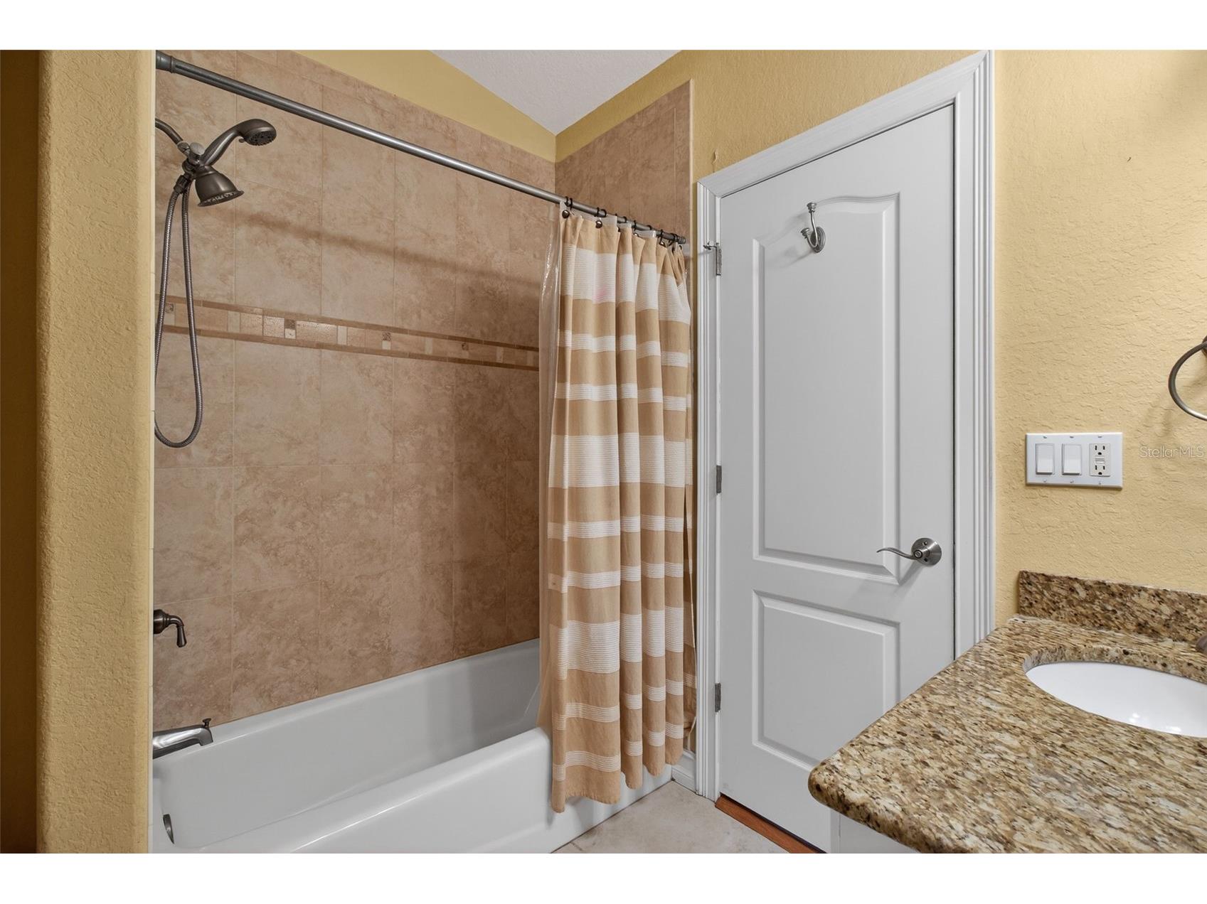 1073 79th Street S Saint Petersburg FL 33707 TB8462975 image52