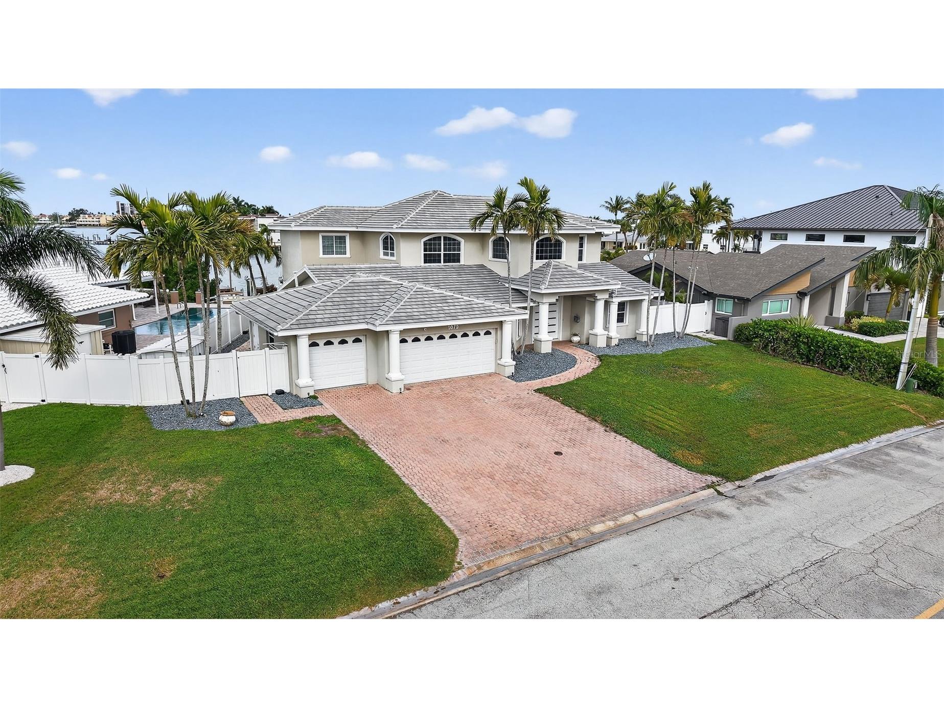 1073 79th Street S Saint Petersburg FL 33707 TB8462975 image61