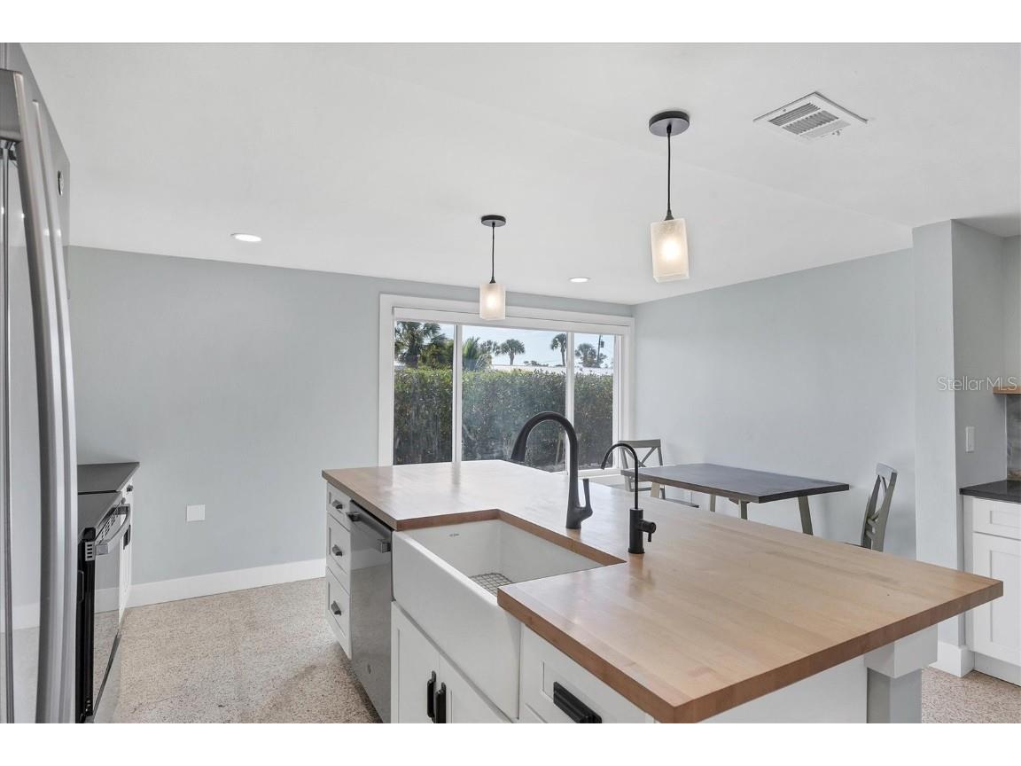 1073 Alston Lane Englewood FL 34223 - Rocky Creek N6142012 image18