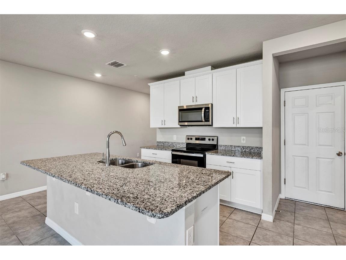 1073 Desert Candle Drive Ocoee FL 34761 O6356095 image9