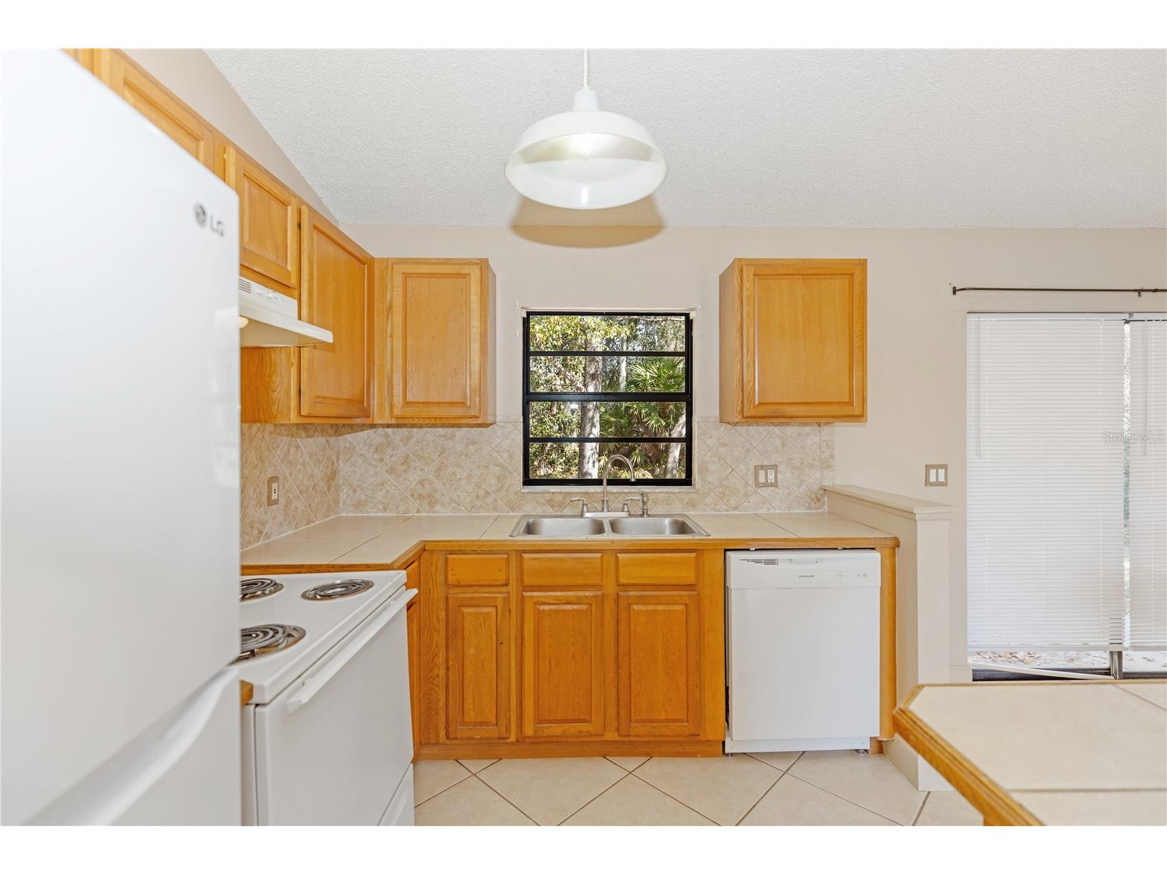 1073 Humphrey Boulevard Deltona FL 32738 O6381335 image3