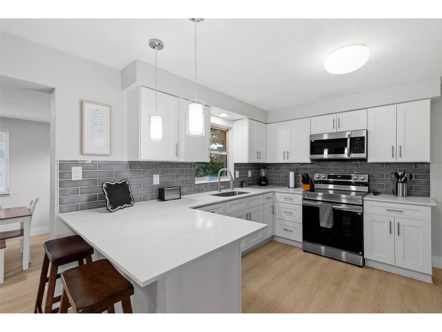 1073 Kenwood Drive Dunedin FL 34698 O6349559 image10