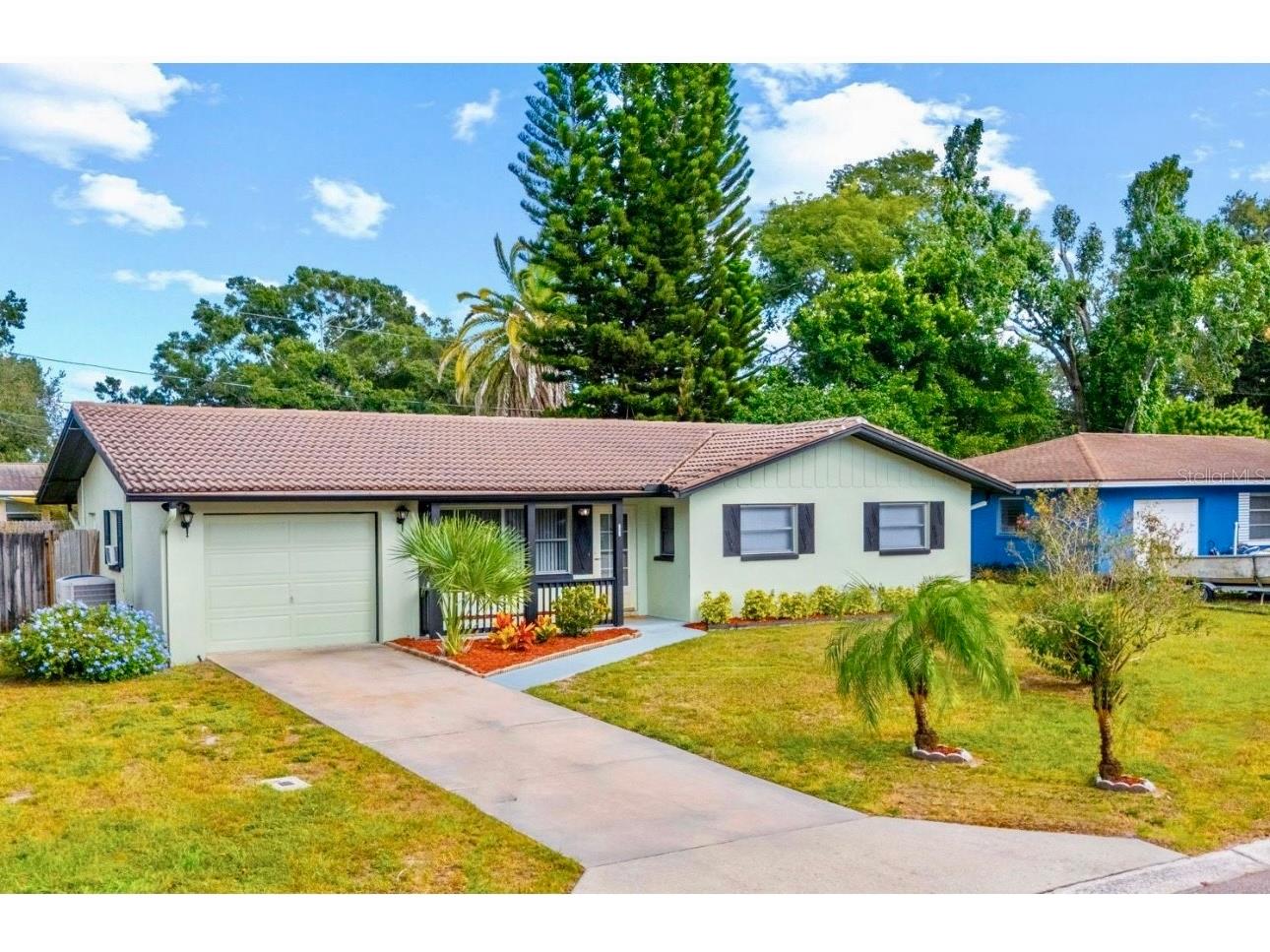 1073 Kenwood Drive Dunedin FL 34698 O6349559 image2