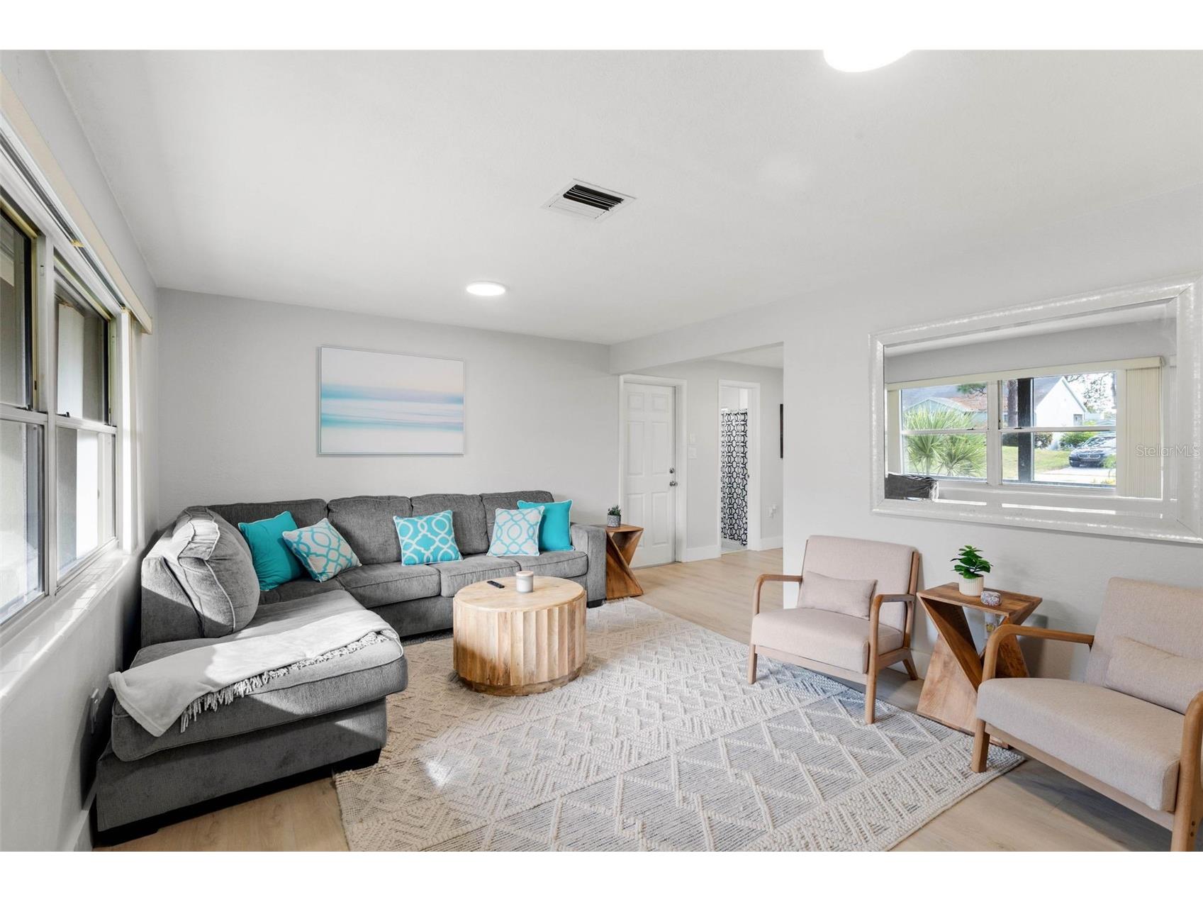 1073 Kenwood Drive Dunedin FL 34698 O6349559 image3