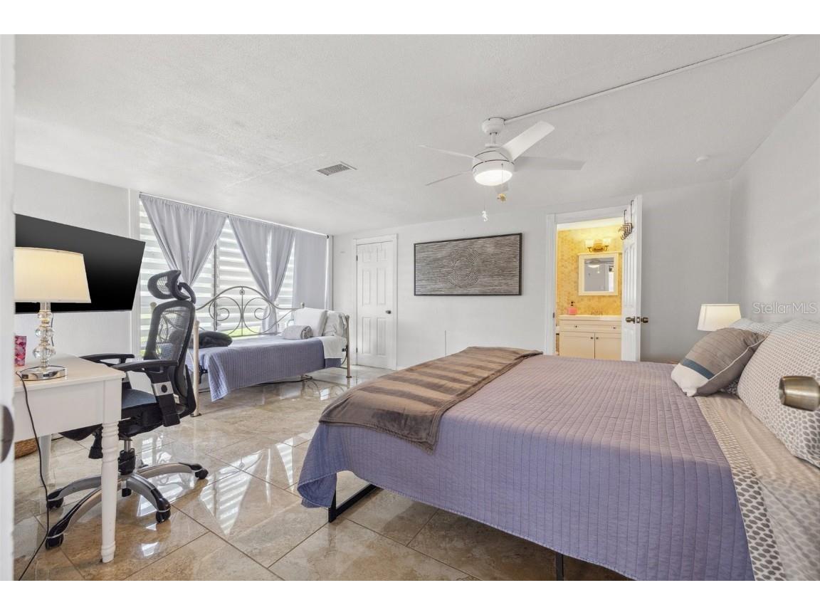 10730 52nd Avenue N Saint Petersburg FL 33708 TB8396592 image20