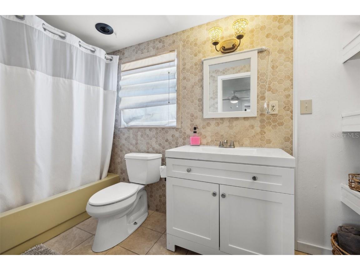 10730 52nd Avenue N Saint Petersburg FL 33708 TB8396592 image22