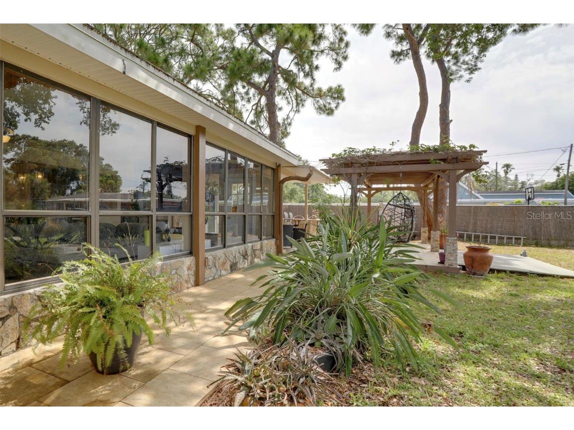 10730 52nd Avenue N Saint Petersburg FL 33708 TB8396592 image36