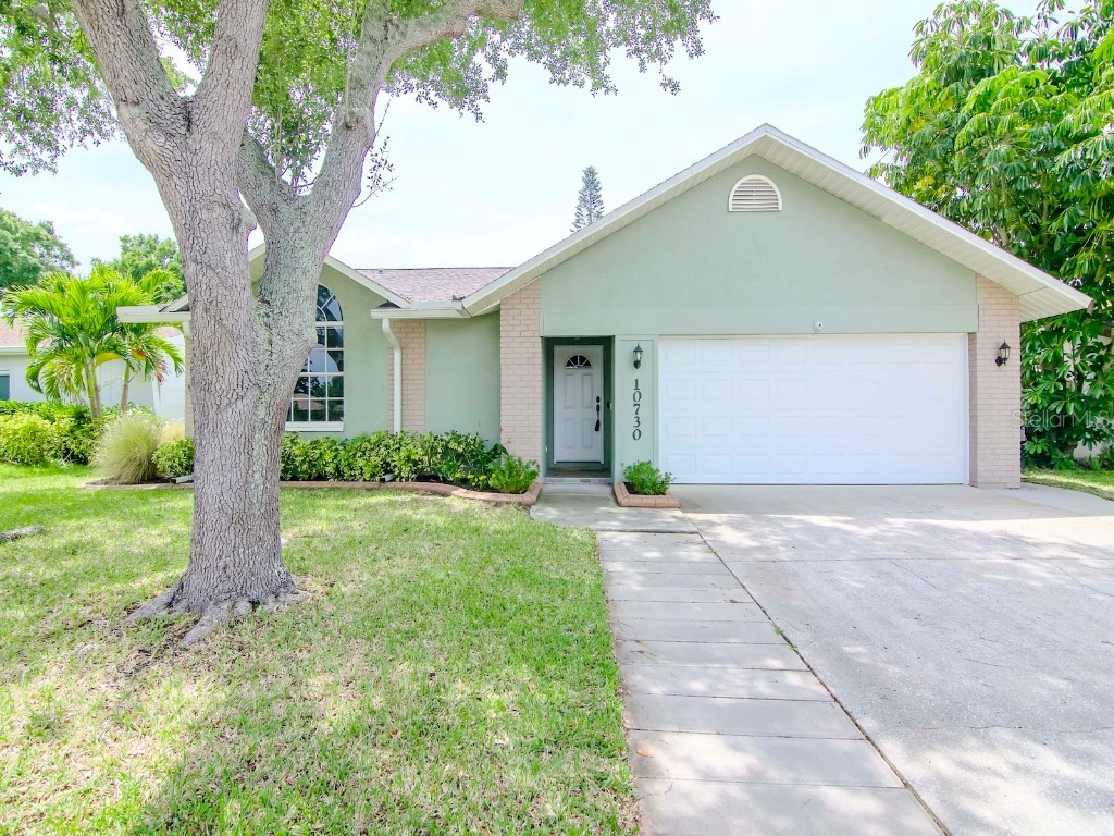10730 Oakhaven Drive Pinellas Park FL 33782 U8237829 image1