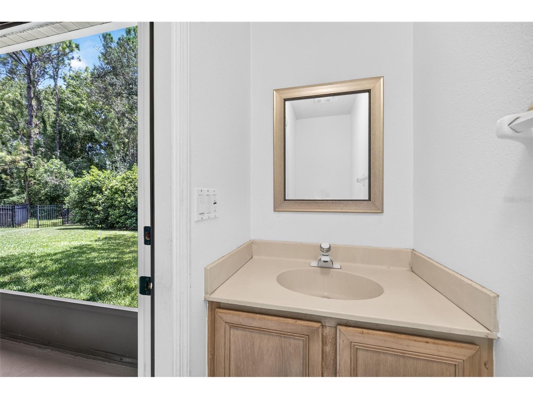 10737 Ayrshire Drive Tampa FL 33626 TB8529503 image17