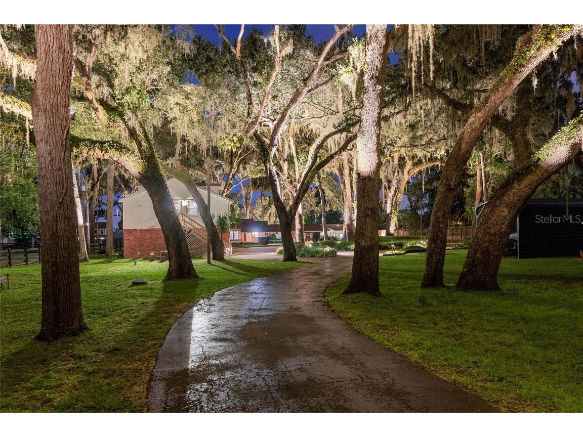 10745 SE Sunset Harbor Road Summerfield FL 34491 - LAKE WEIR OM707627 image5