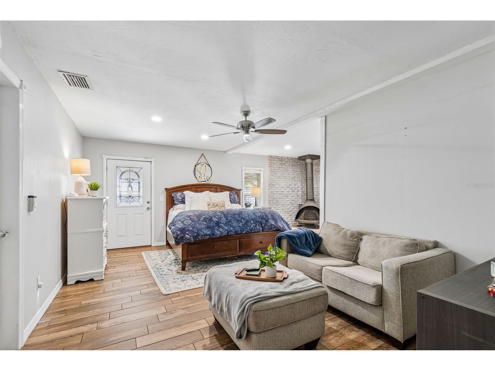 10748 Village Green Ave Seminole FL 33772 TB8526758 image13