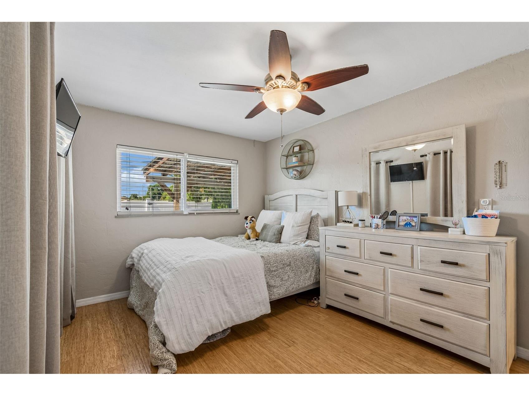 10748 Village Green Ave Seminole FL 33772 TB8526758 image18