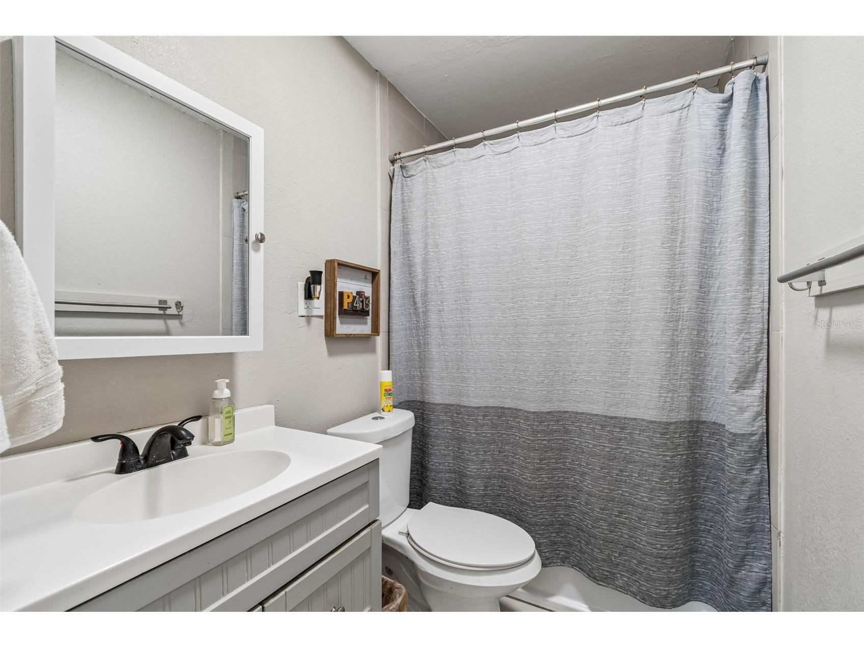 10748 Village Green Ave Seminole FL 33772 TB8526758 image23