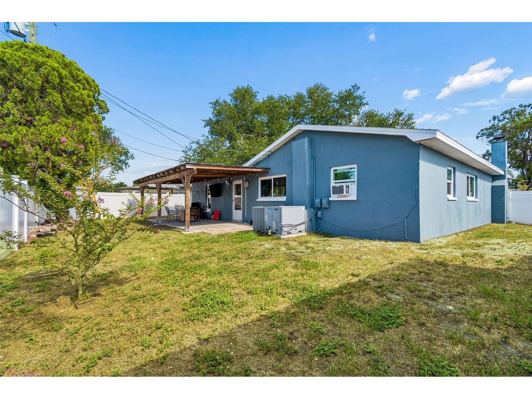 10748 Village Green Ave Seminole FL 33772 TB8526758 image31