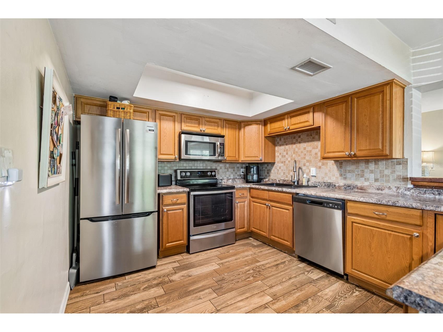 10748 Village Green Ave Seminole FL 33772 TB8526758 image6