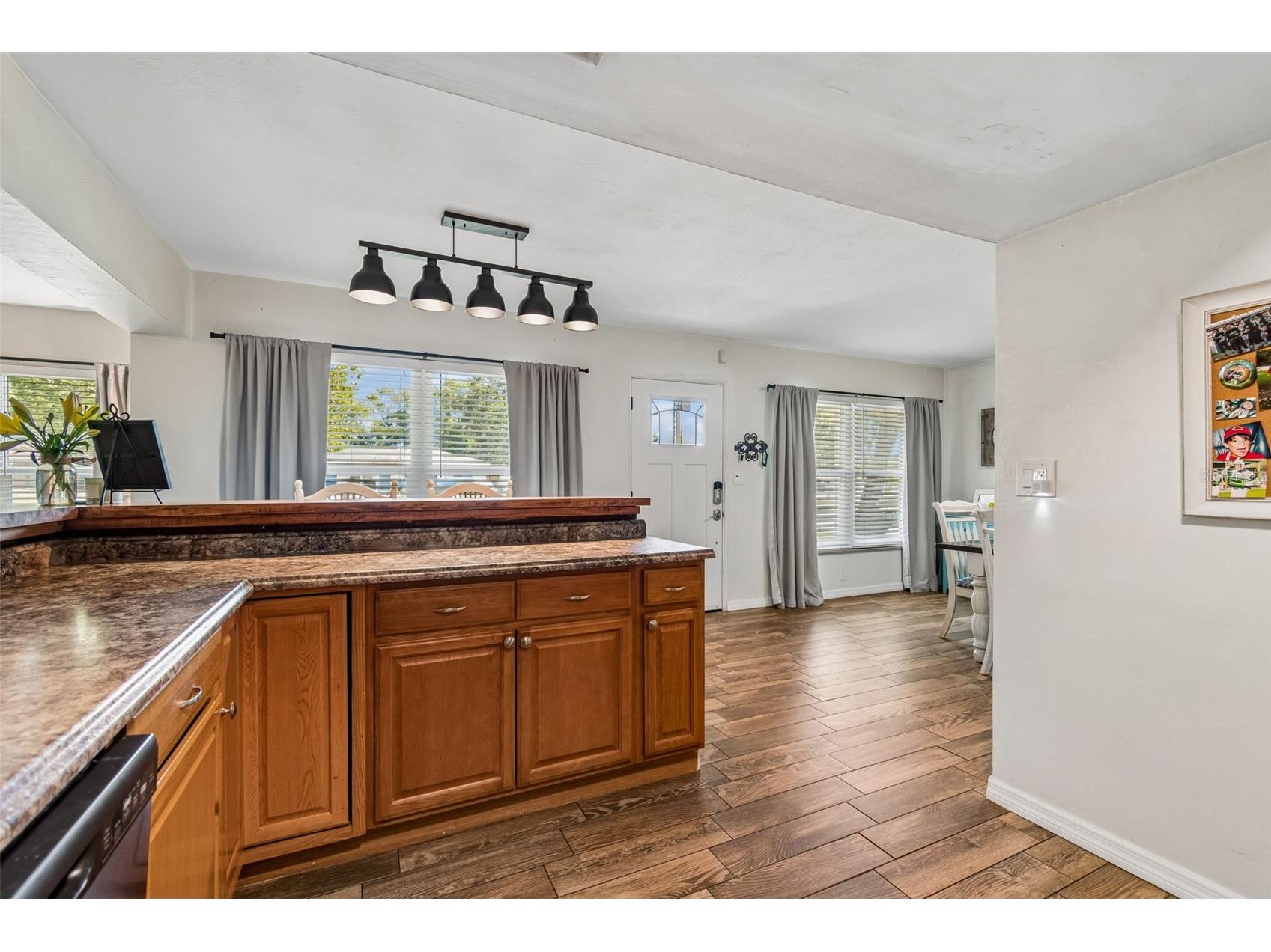 10748 Village Green Ave Seminole FL 33772 TB8526758 image7