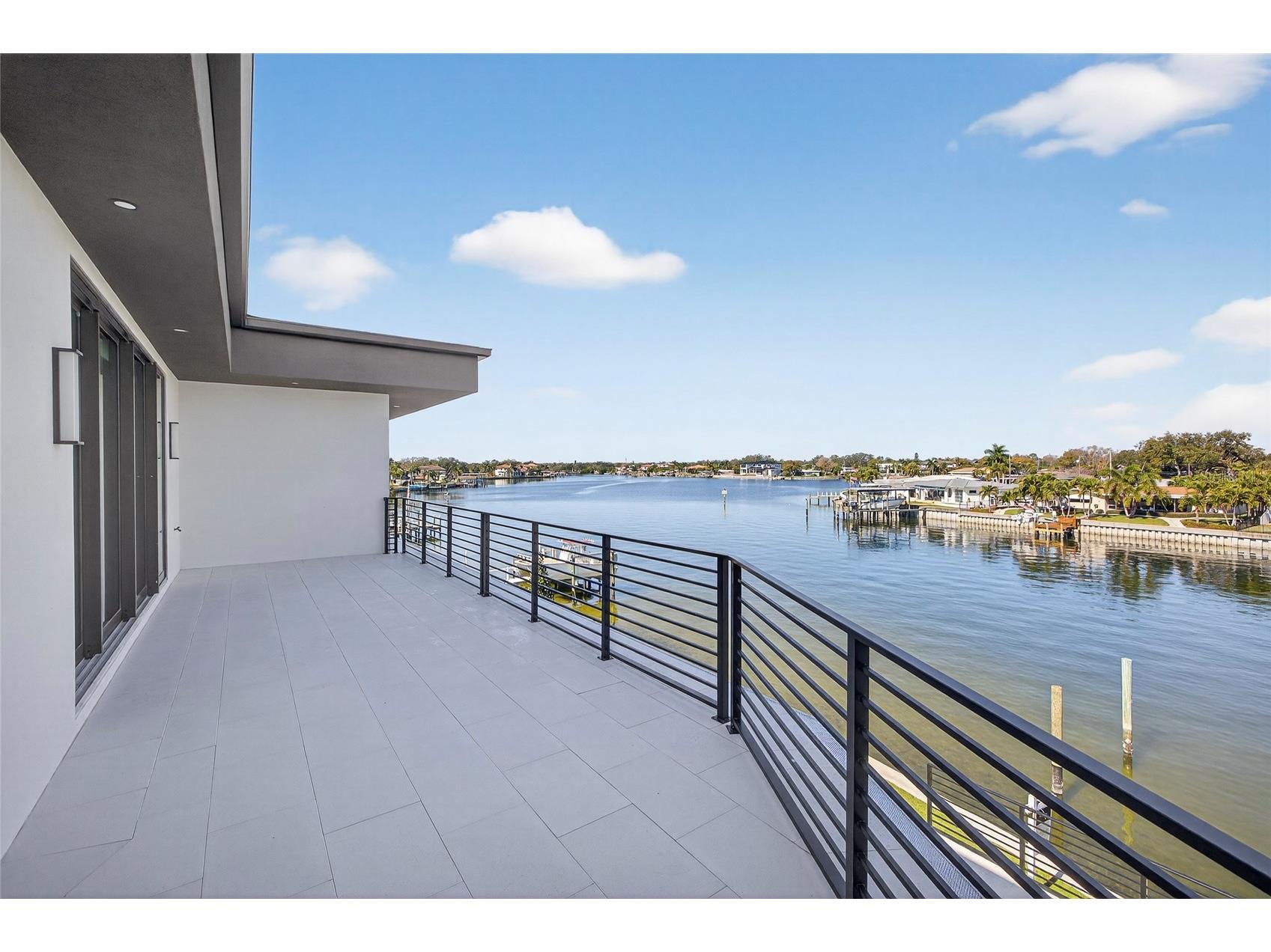 1075 31st Terrace NE Saint Petersburg FL 33704 - SMACKS BAYOU TB8460811 image16