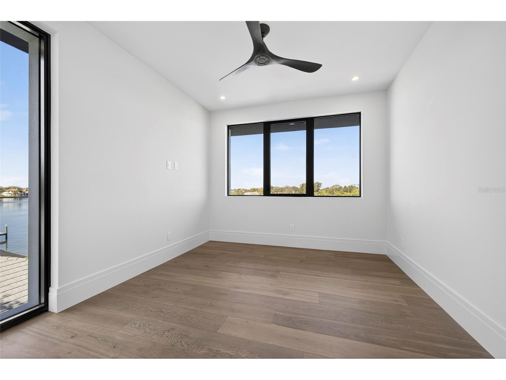 1075 31st Terrace NE Saint Petersburg FL 33704 - SMACKS BAYOU TB8460811 image27