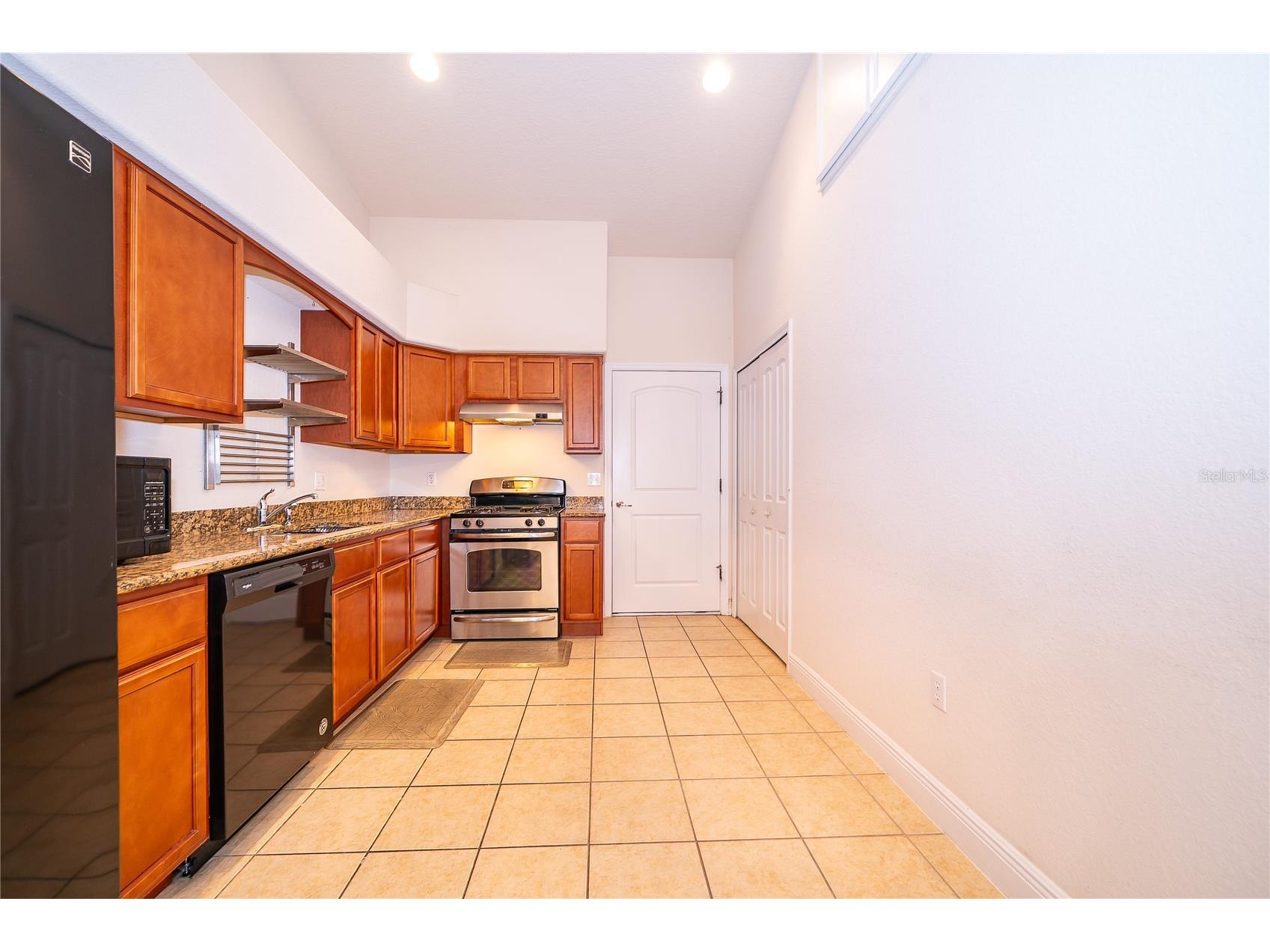 1075 David Walker Drive #C-1 Tavares FL 32778 O6400906 image10