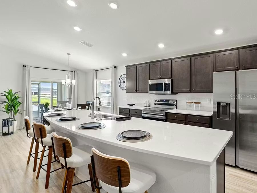 1075 Forest Lake Drive Wildwood FL 34785 L4960539 image4