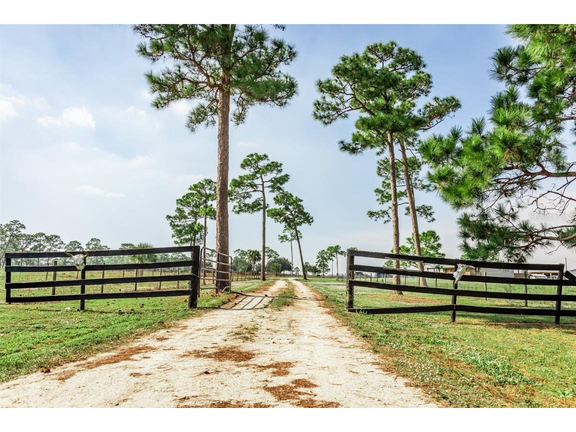 1075 SW Rucks Dairy Road Okeechobee FL 34974 OK225764 image40