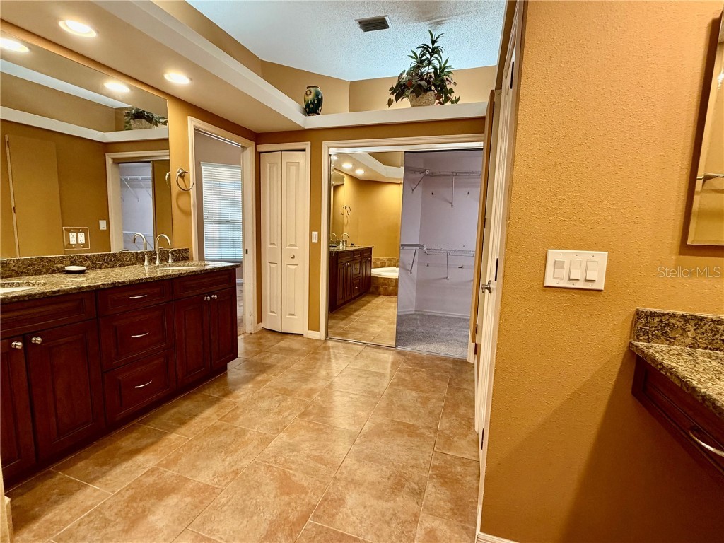 10752 Chapman Court Seminole FL 33777 TB8428946 image22