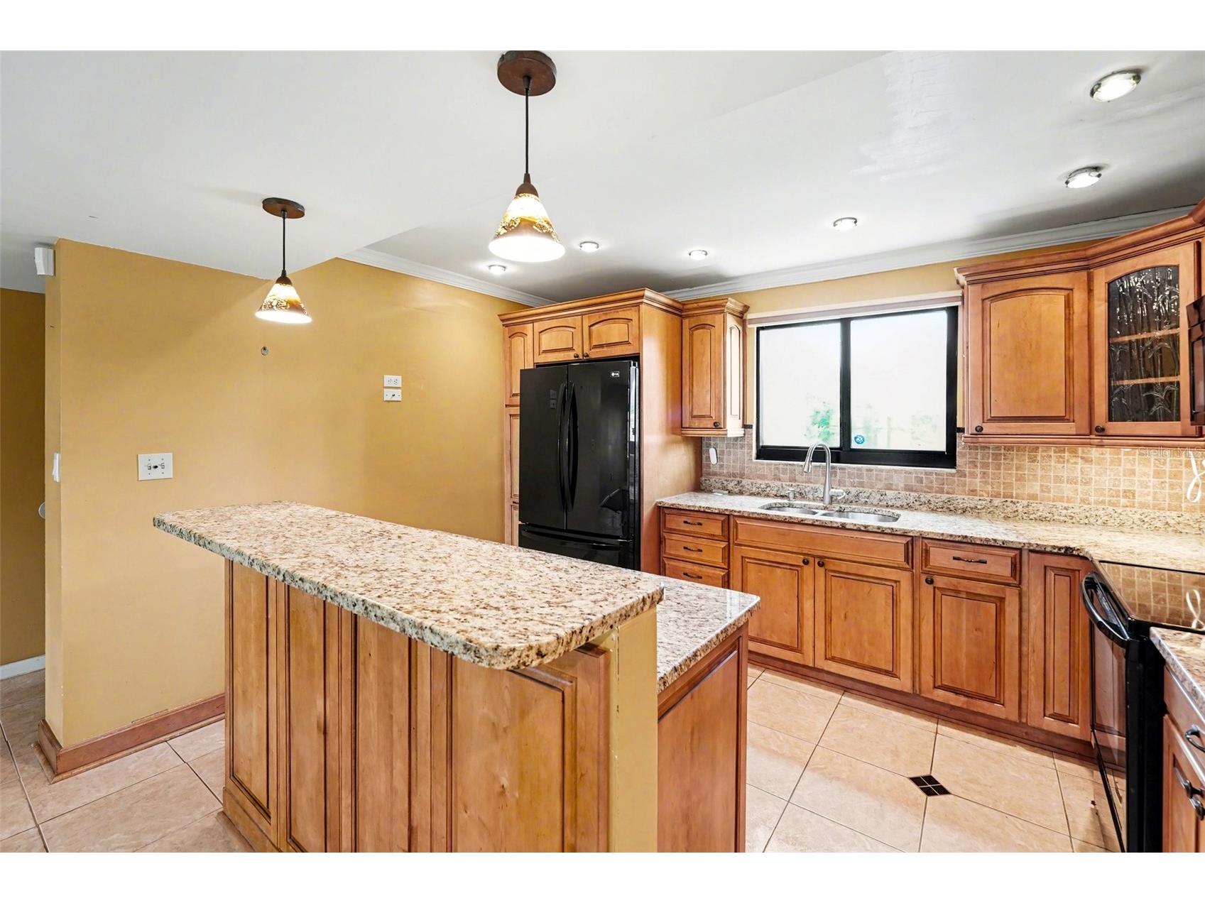 10755 Village Club Circle N #101 Saint Petersburg FL 33716 TB8497993 image8