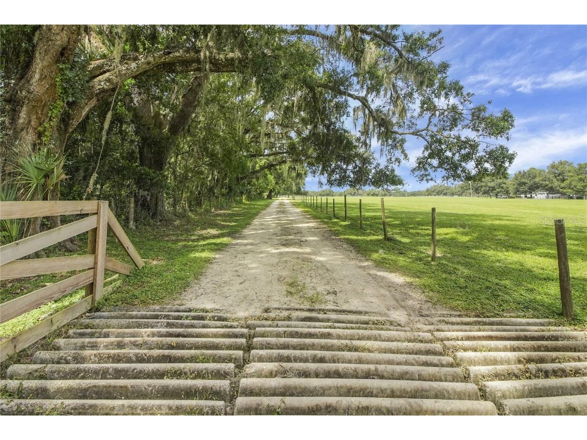 10757 County Road 223 Oxford FL 34484 G5101693 image5