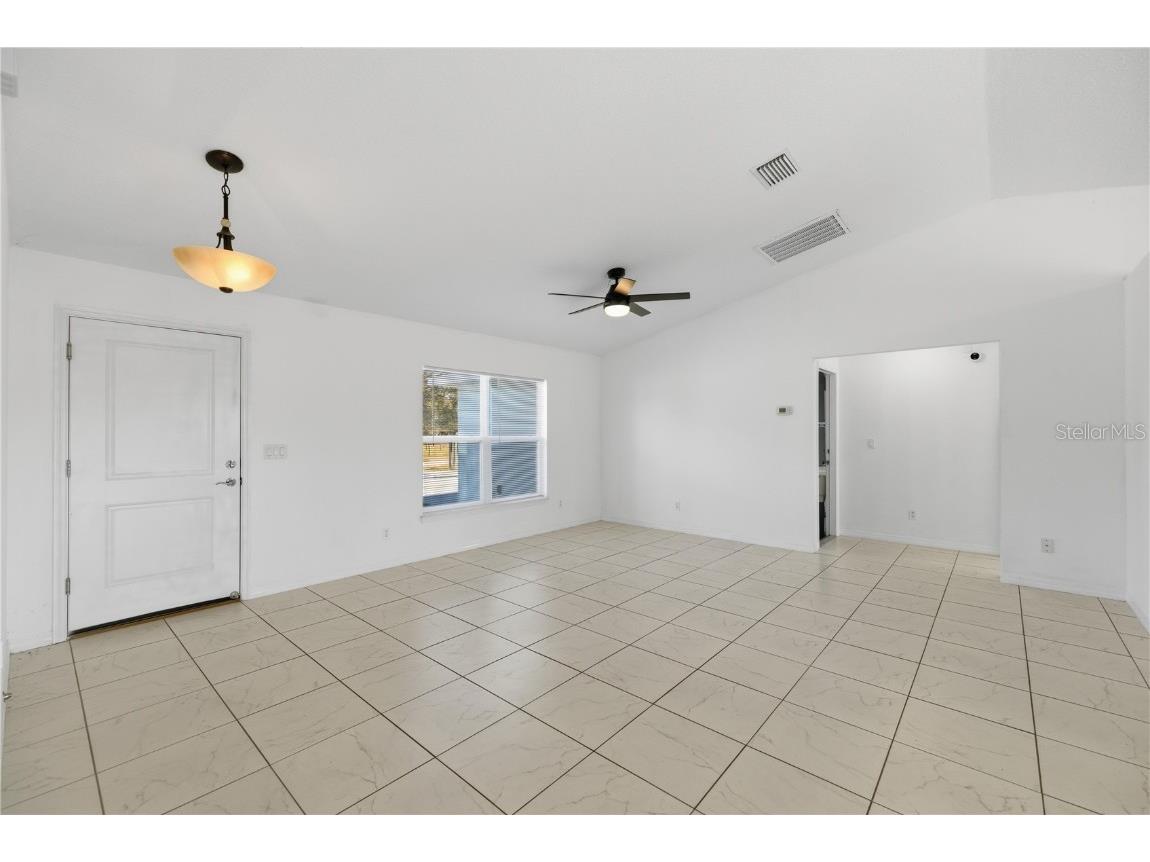 10758 SE Highway 464c Ocklawaha FL 32179 OM715505 image5