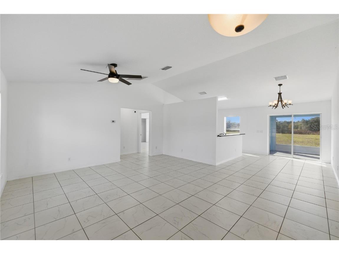 10758 SE Highway 464c Ocklawaha FL 32179 OM715505 image7