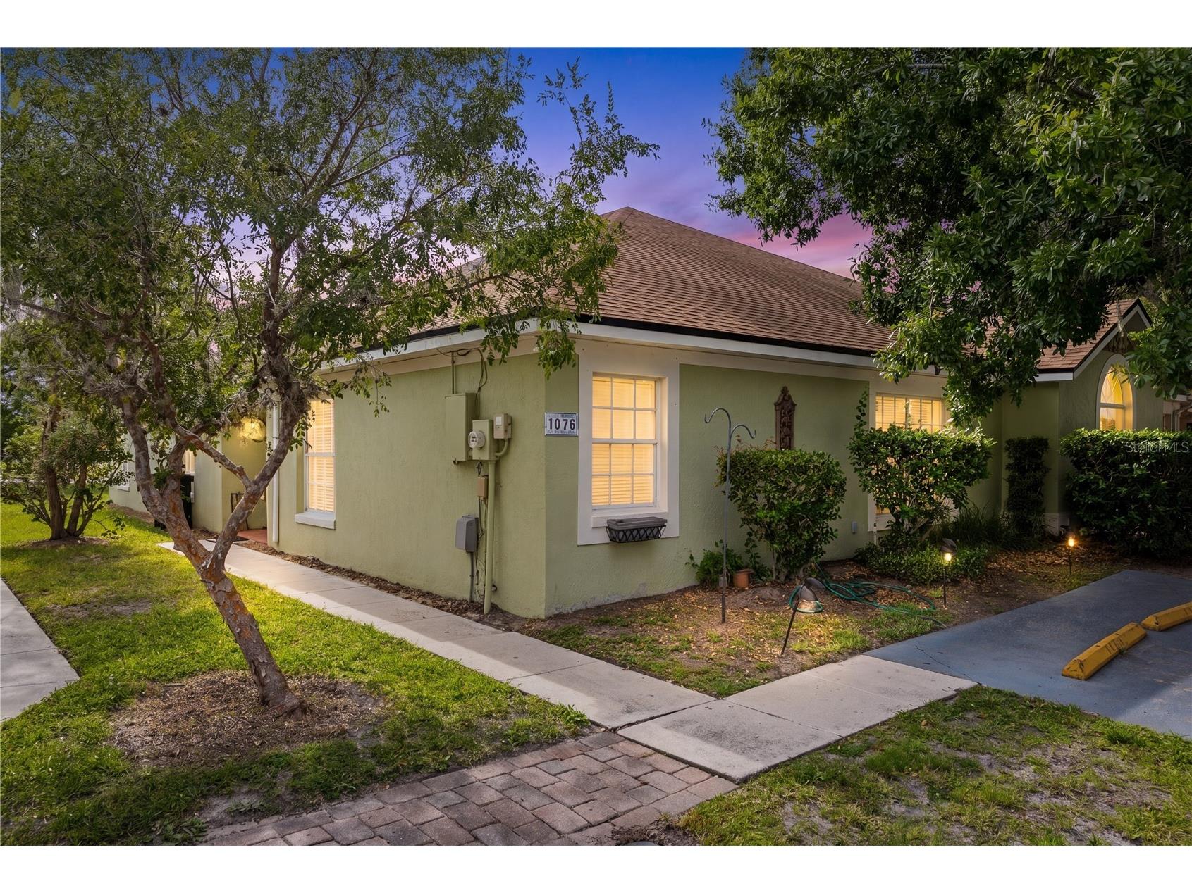 1076 Universal Rest Place Kissimmee FL 34744 S5152671 image2