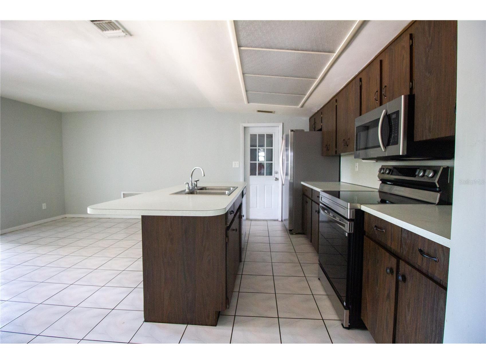 10760 62nd Avenue Seminole FL 33772 TB8494506 image4