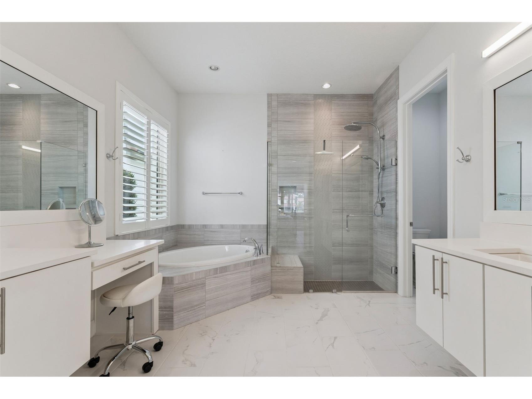10763 Royal Cypress Way Orlando FL 32836 V4949198 image23