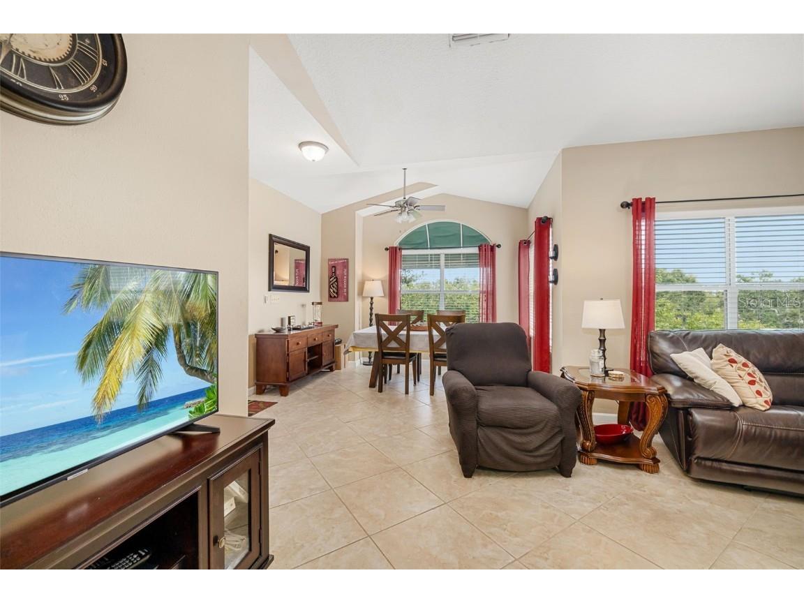 10764 70th Avenue #1304 Seminole FL 33772 A4663765 image22