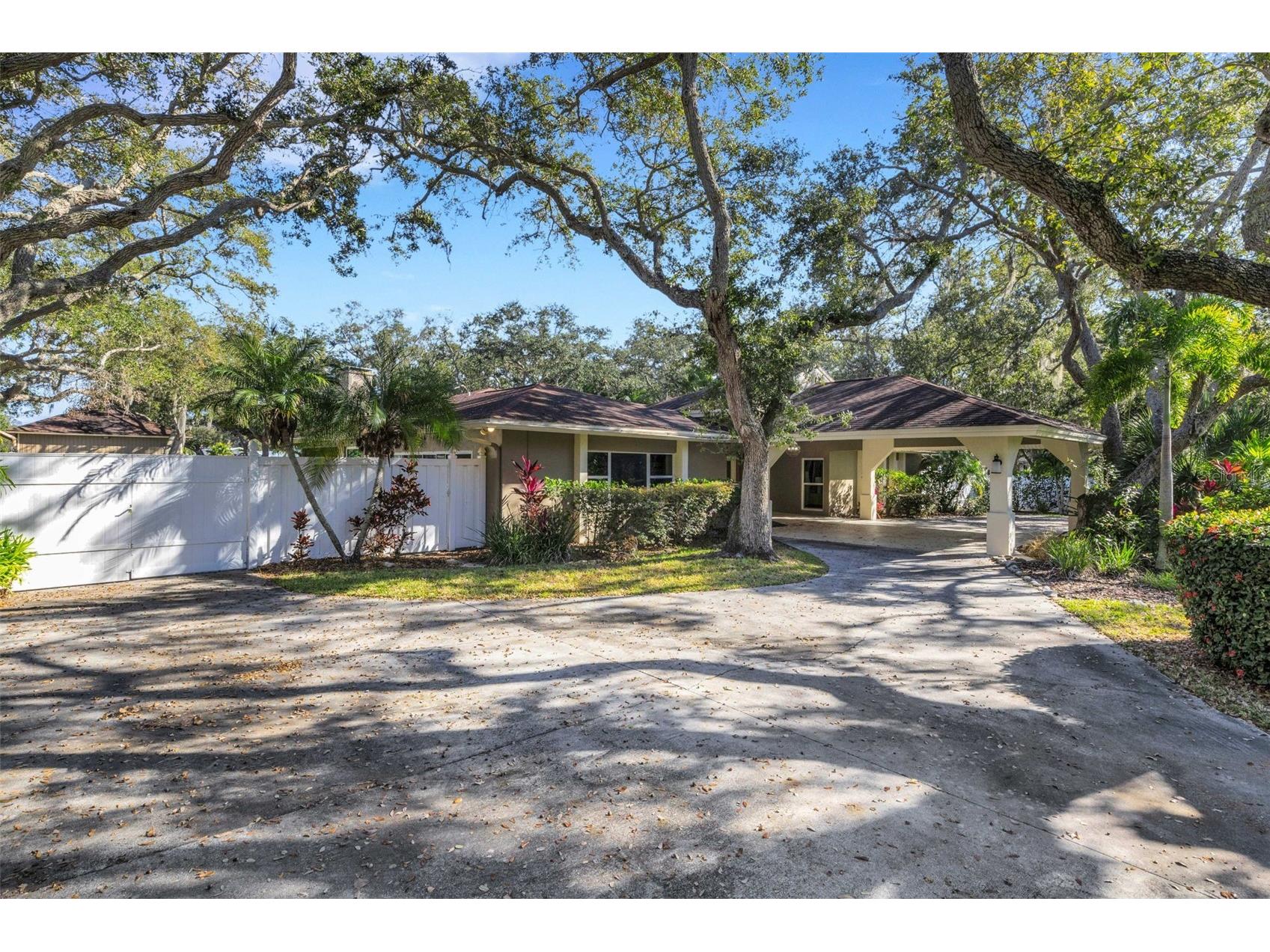 10767 Danielle Drive Largo FL 33774 A4677074 image1