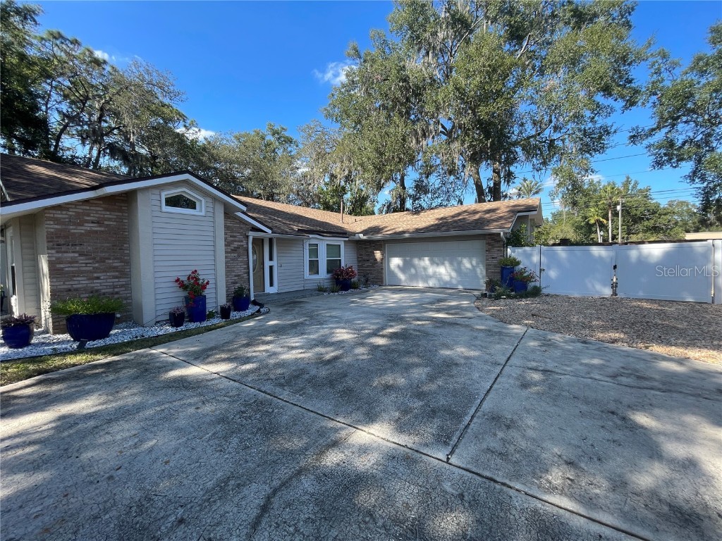 1077 Howell Harbor Drive Casselberry FL 32707 O6158018 image1