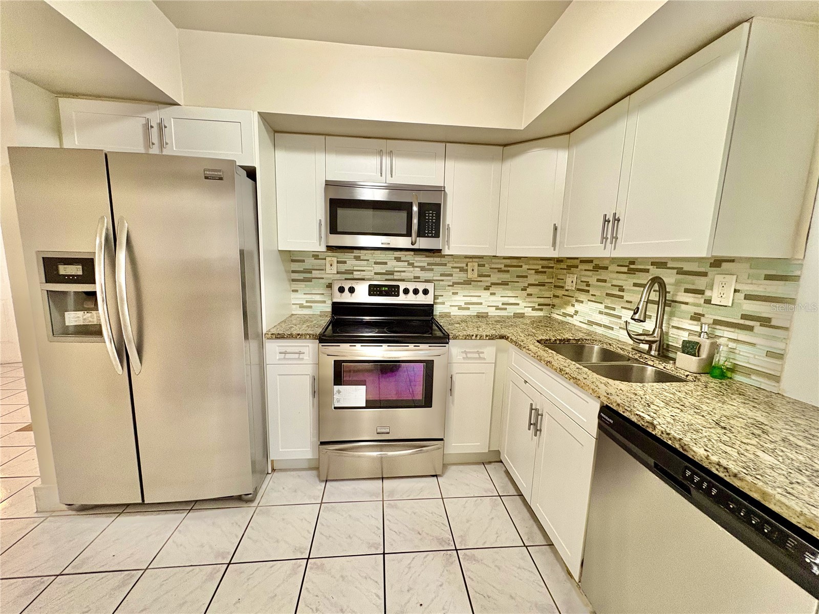 10774 SW 175th Terrace Miami FL 33157 OM725630 image19