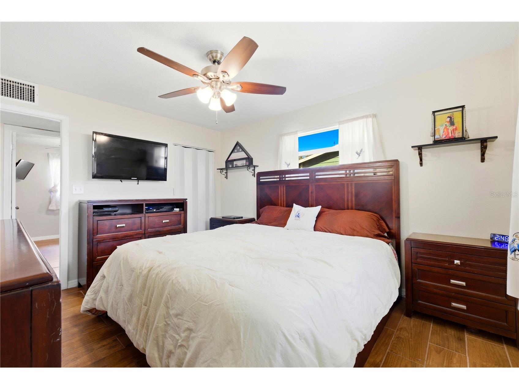 10776 124th Avenue N Seminole FL 33778 TB8483209 image17